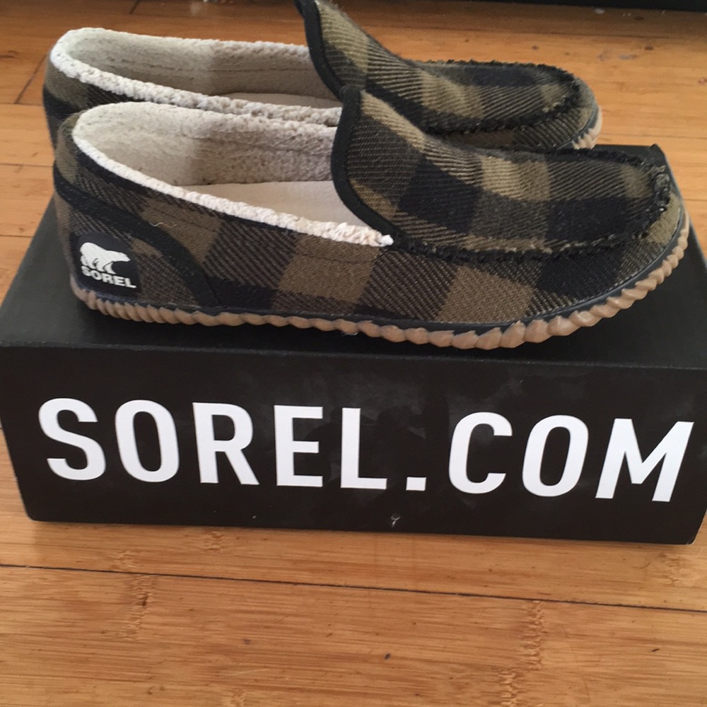 Sorel men’s slippers, dude moc, new with box